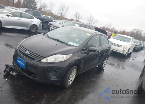 2013 Ford Fiesta S z USA, uszkodzony, nr VIN 3FADP4AJ1DM109054